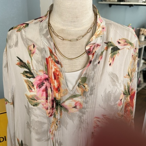 Floral tunic top​ - Picture 2 of 8